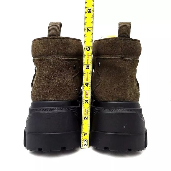 Jeffrey Campbell Accel Boot Lugged Sole Faux Fur Lined Ankle Booties Wms Size 9 - Picture 4 of 12